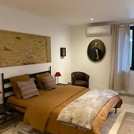 Bastide De La Madeleine Bed & Breakfast Pougnadoresse